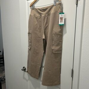 Sage Women’s Cargo Pant- XL- Tan- Inseam 25 1/2”